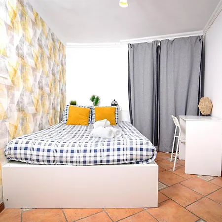 Live Hostal